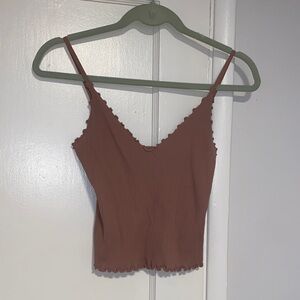 Ribbed V-Neck Lettuce-Edge Cami in Dusty Rose
